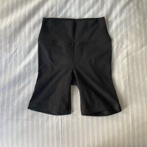 Outdoor Voices Warmup 5" Short